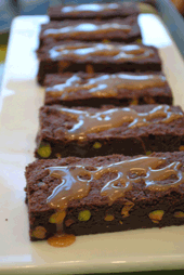 pistachio caramel brownies